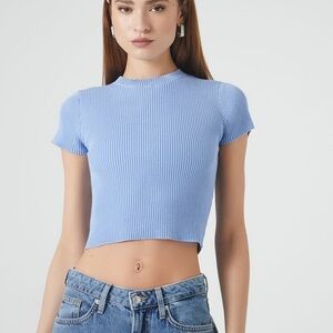 Light baby blue lettuce hem short sleeve ribbed stretchy crewneck t shirt